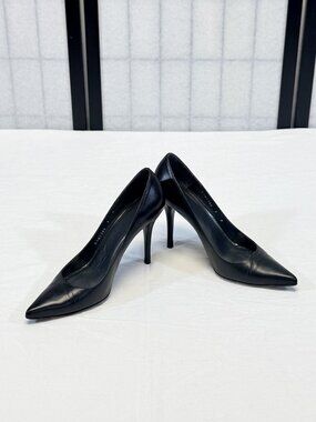 Stuart Weitzman Black Leather Spike Heel Classic Pumps 9M Pointed Toe 4” Heel
